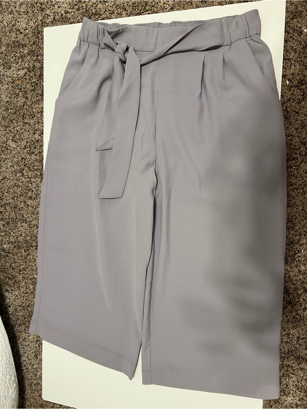 lululemon athletica Light Gray Tie-Waist Capris